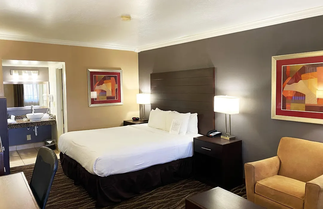 Hotel Tempe/Phoenix Airport Innsuites Hotel & Suites-1